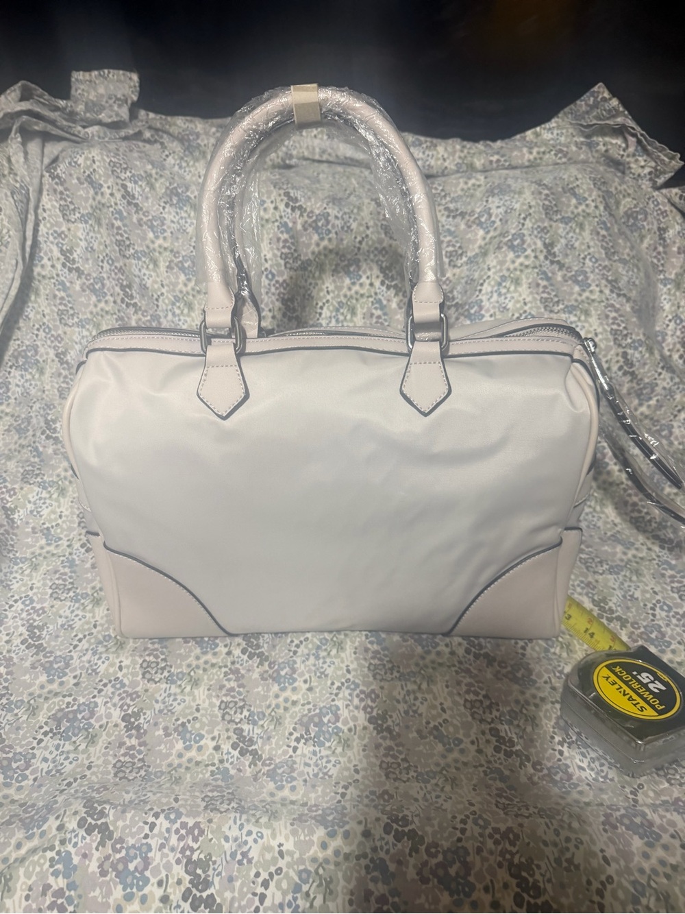 Travel Women's Cream Satchel Bag - Elegant Everyday Carry